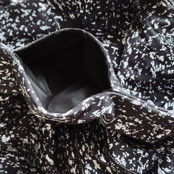 Athleta Size Small Ultimate Stash 7/8 Tight Leggings - Picture 14 of 16